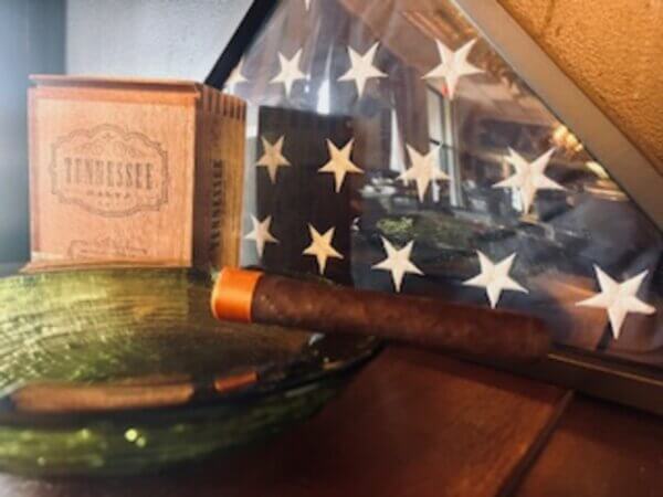 Crowned Heads Cigars - Tennessee Waltz (robusto)