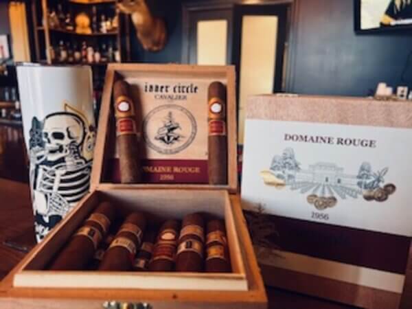 Cavalier Cigar Company - Inner Circle - Domaine Rouge (Robusto Grande)